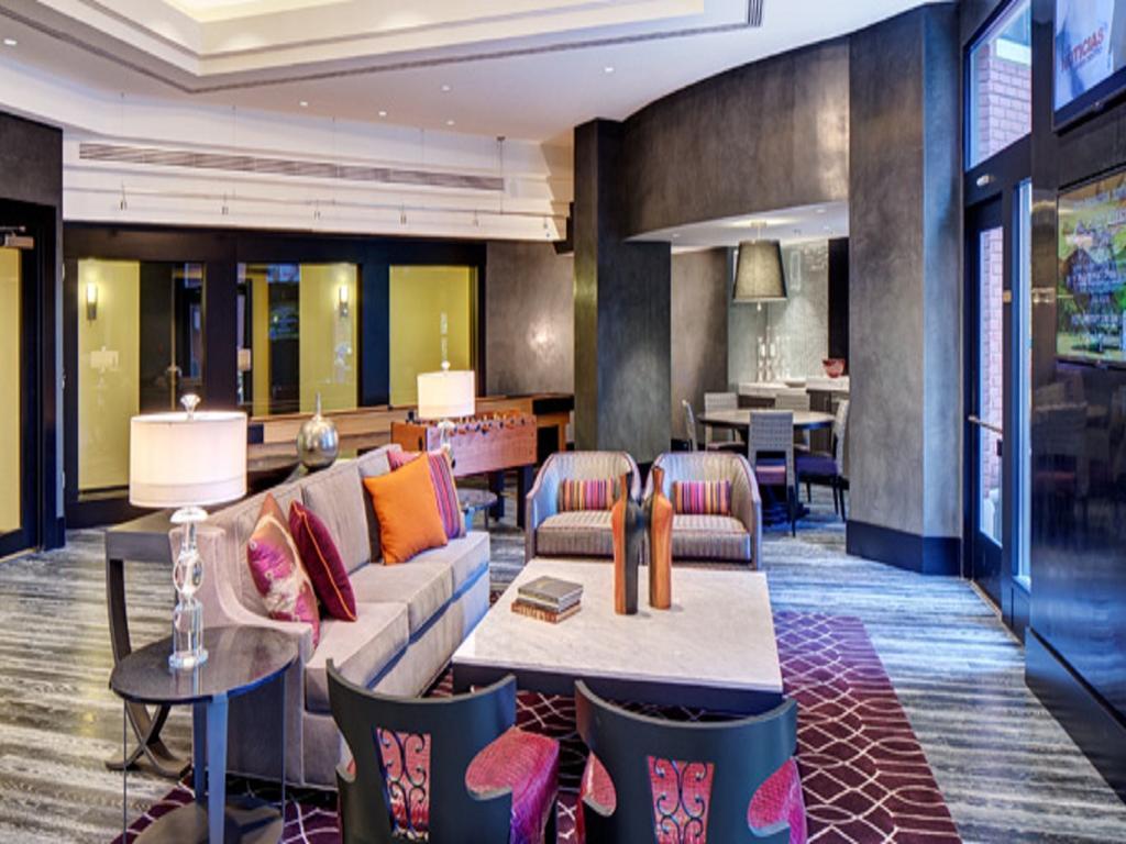Global Luxury Suites At Thomas Circle Вашингтон Екстер'єр фото
