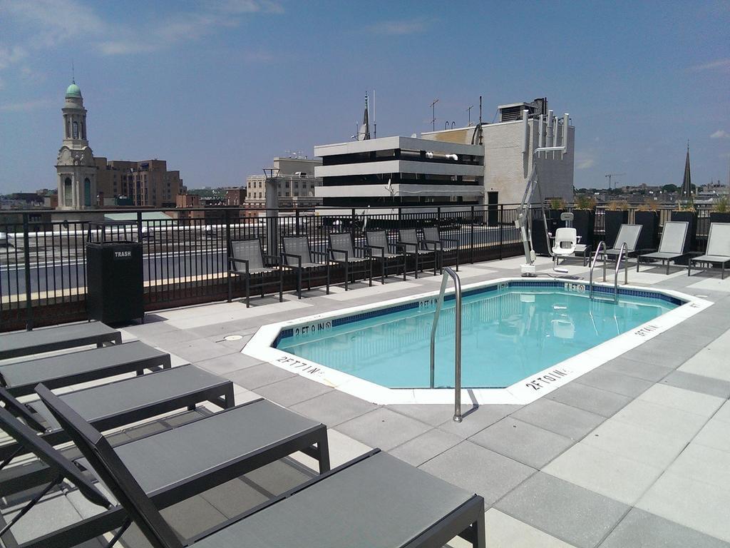 Global Luxury Suites At Thomas Circle Вашингтон Екстер'єр фото