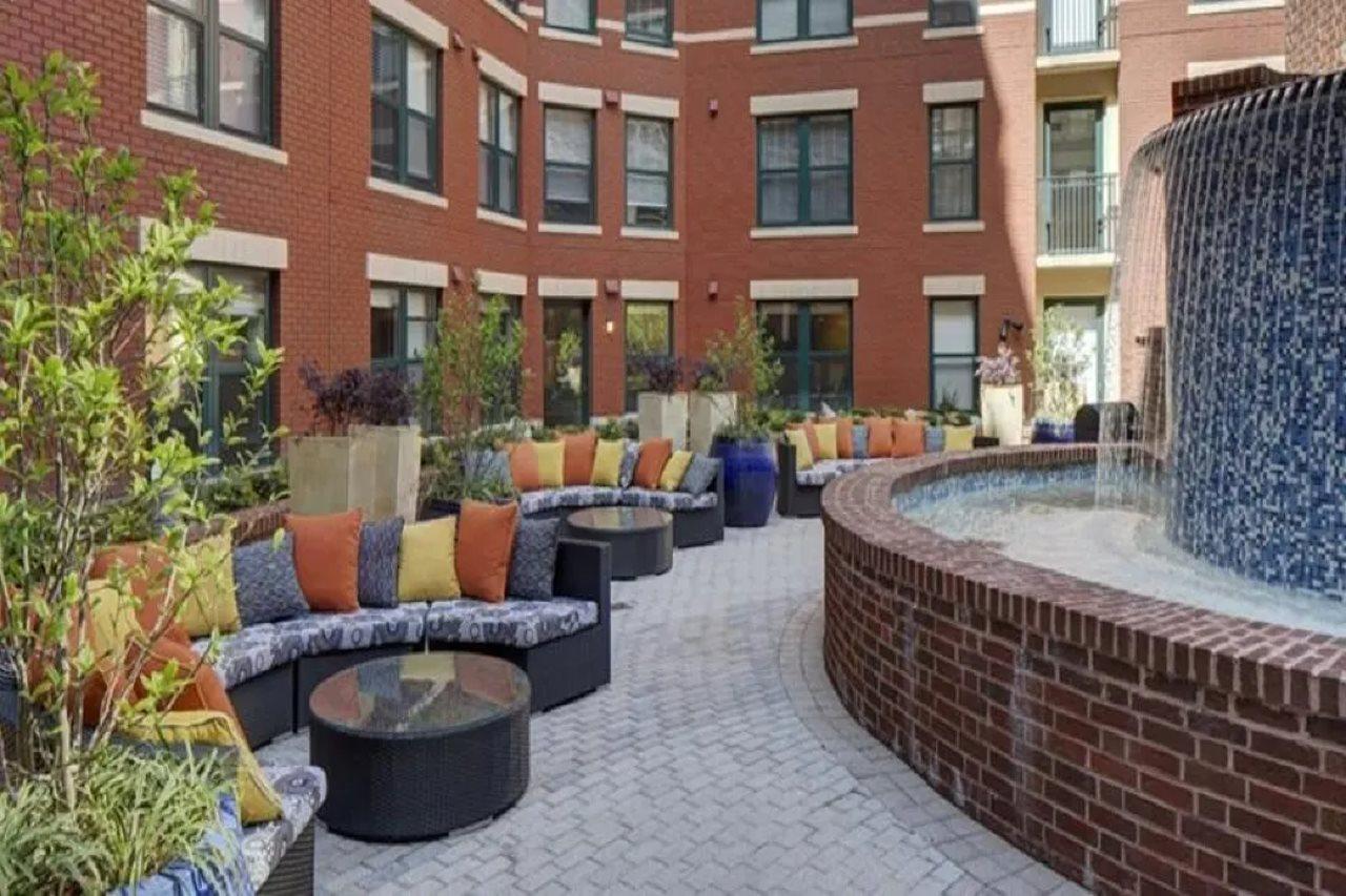 Global Luxury Suites At Thomas Circle Вашингтон Екстер'єр фото