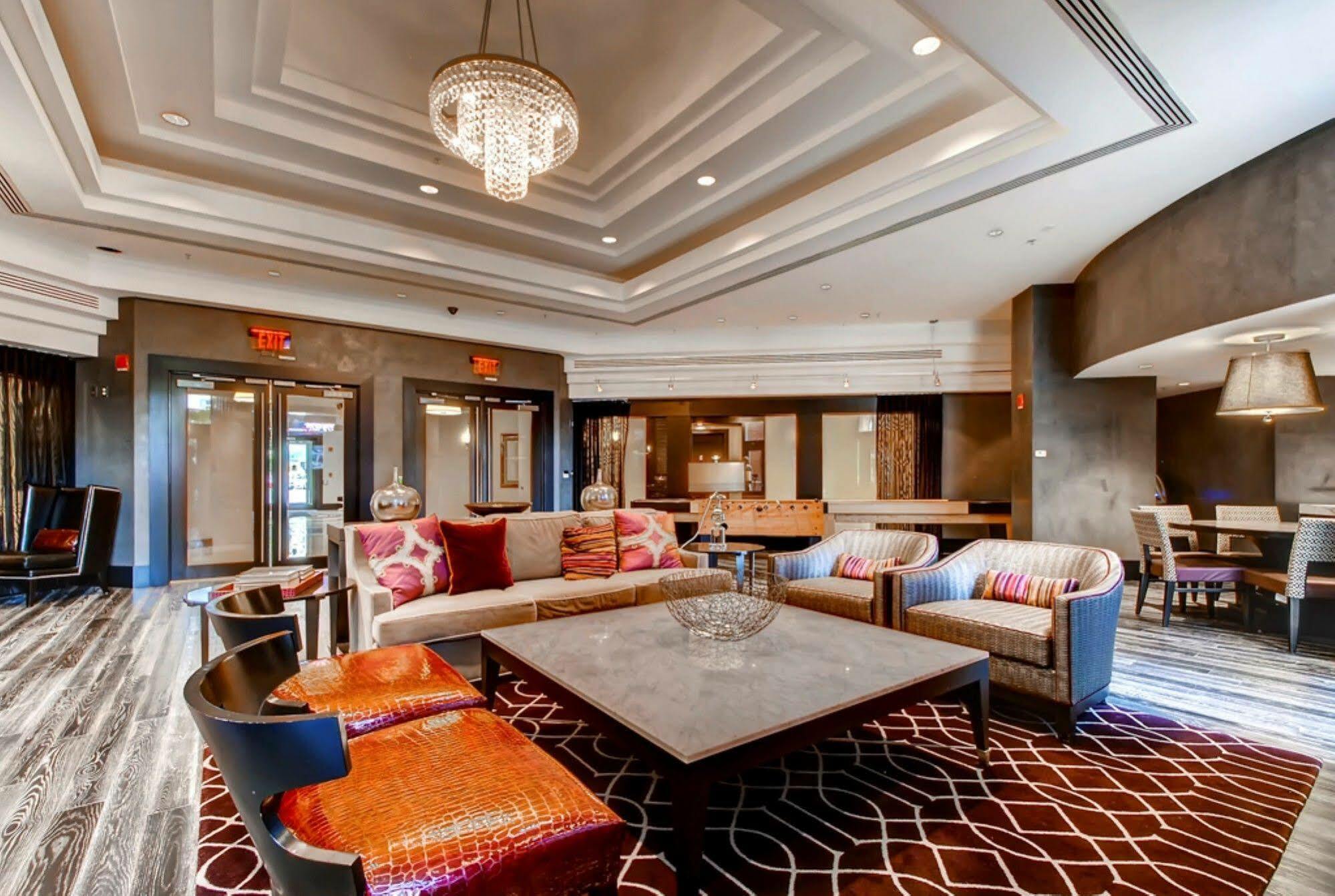 Global Luxury Suites At Thomas Circle Вашингтон Екстер'єр фото