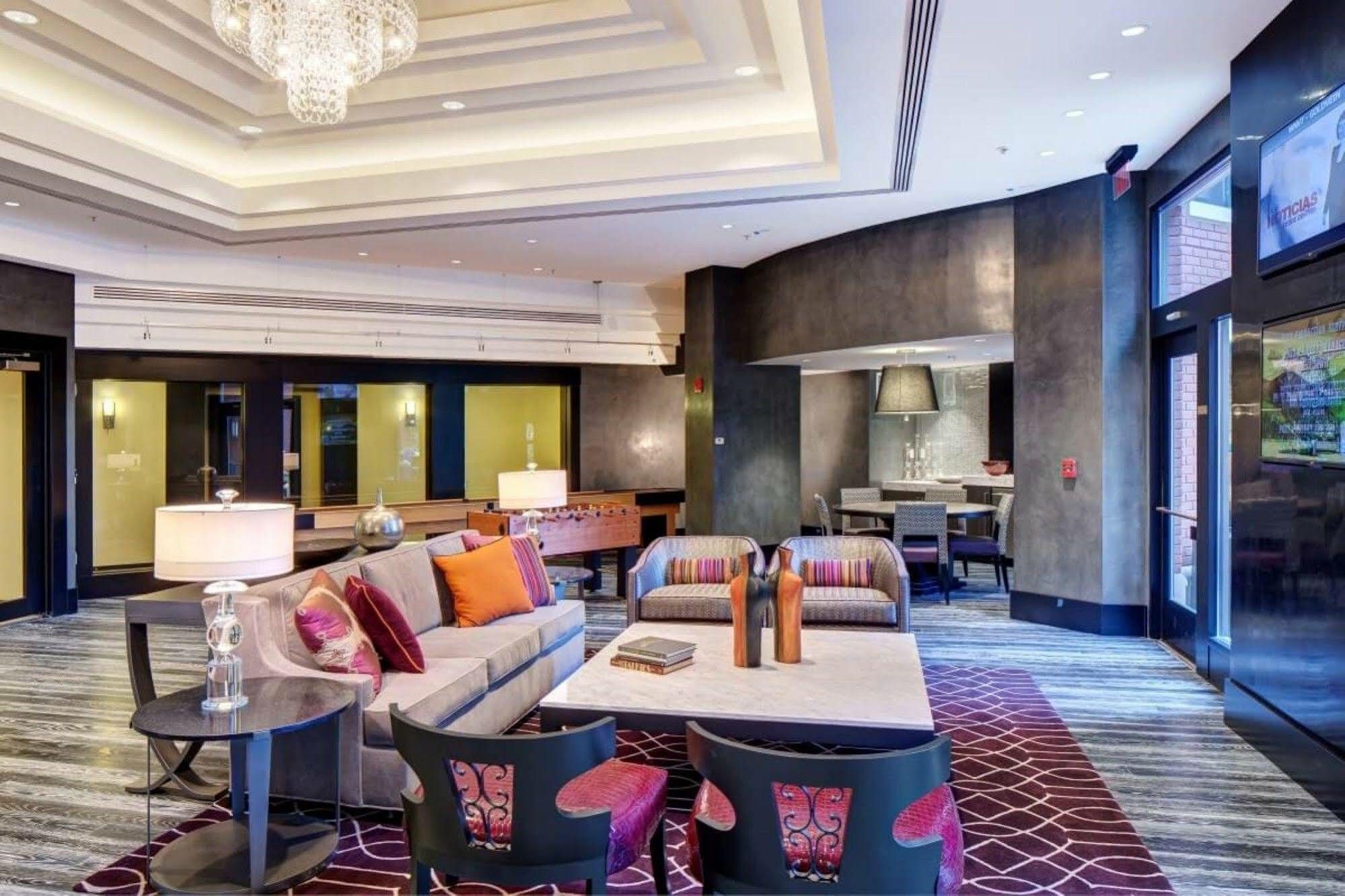 Global Luxury Suites At Thomas Circle Вашингтон Екстер'єр фото