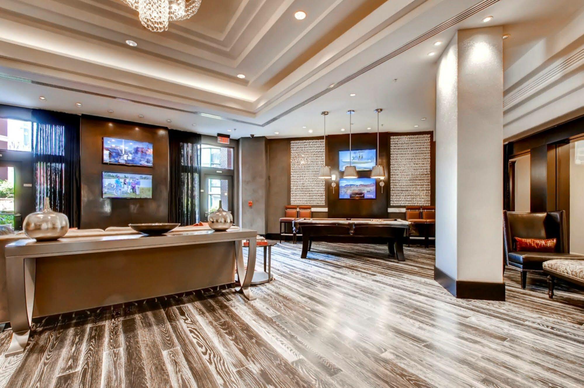 Global Luxury Suites At Thomas Circle Вашингтон Екстер'єр фото