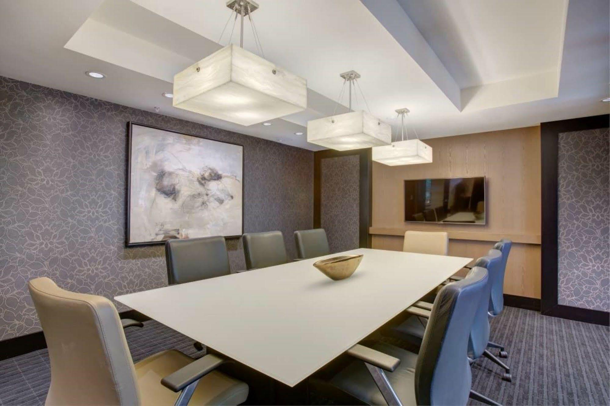 Global Luxury Suites At Thomas Circle Вашингтон Екстер'єр фото