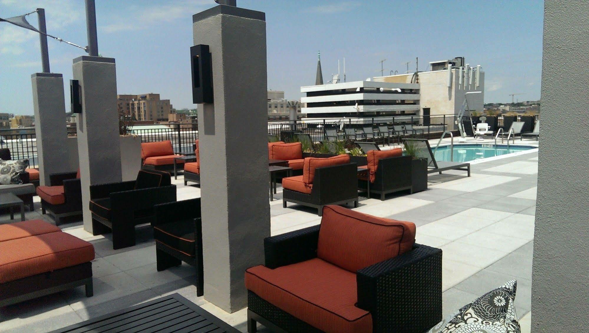 Global Luxury Suites At Thomas Circle Вашингтон Екстер'єр фото